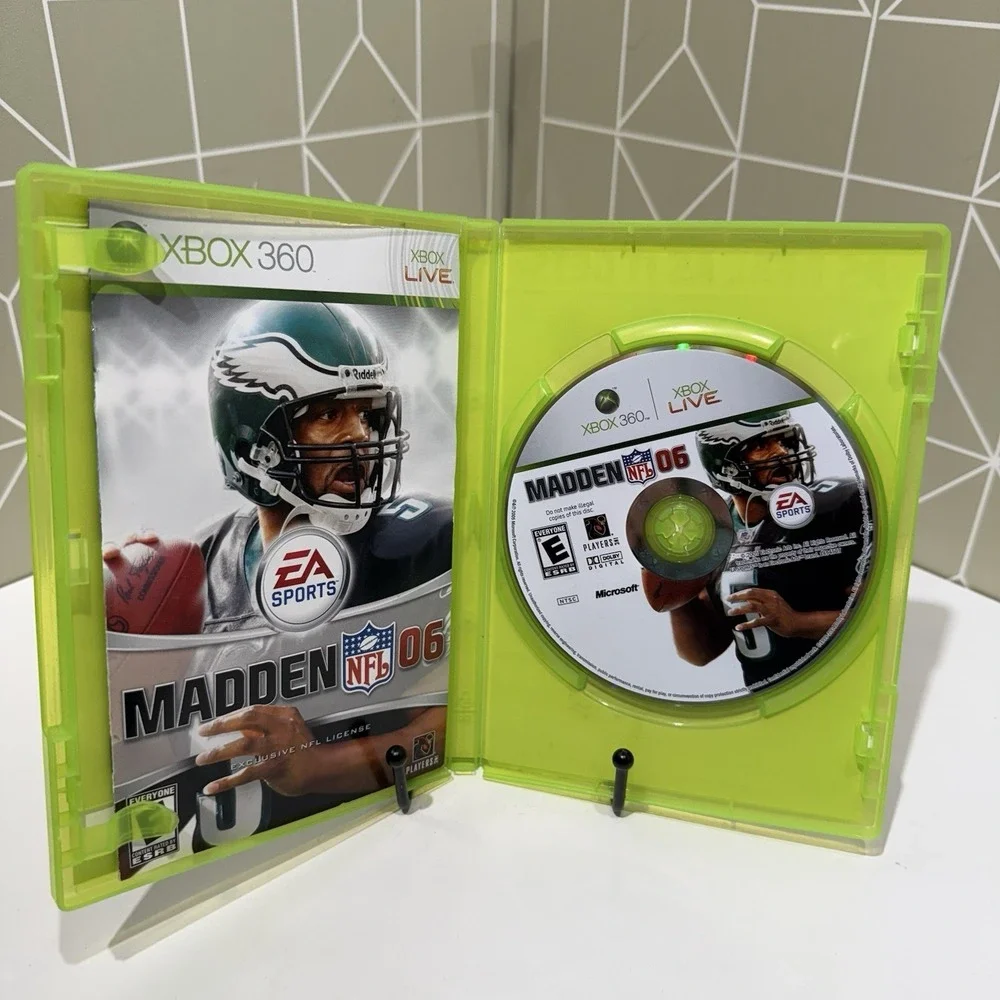Madden 06 NFL - Xbox‎ 360 EA Sports - Rated E Video Game